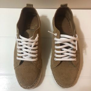 Andre Assous espadrille sneakers